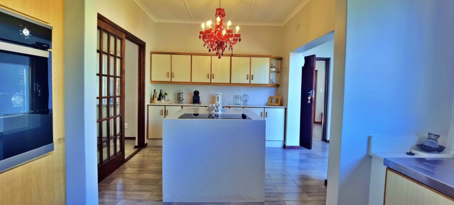 4 Bedroom Property for Sale in Hartenbos Central Western Cape